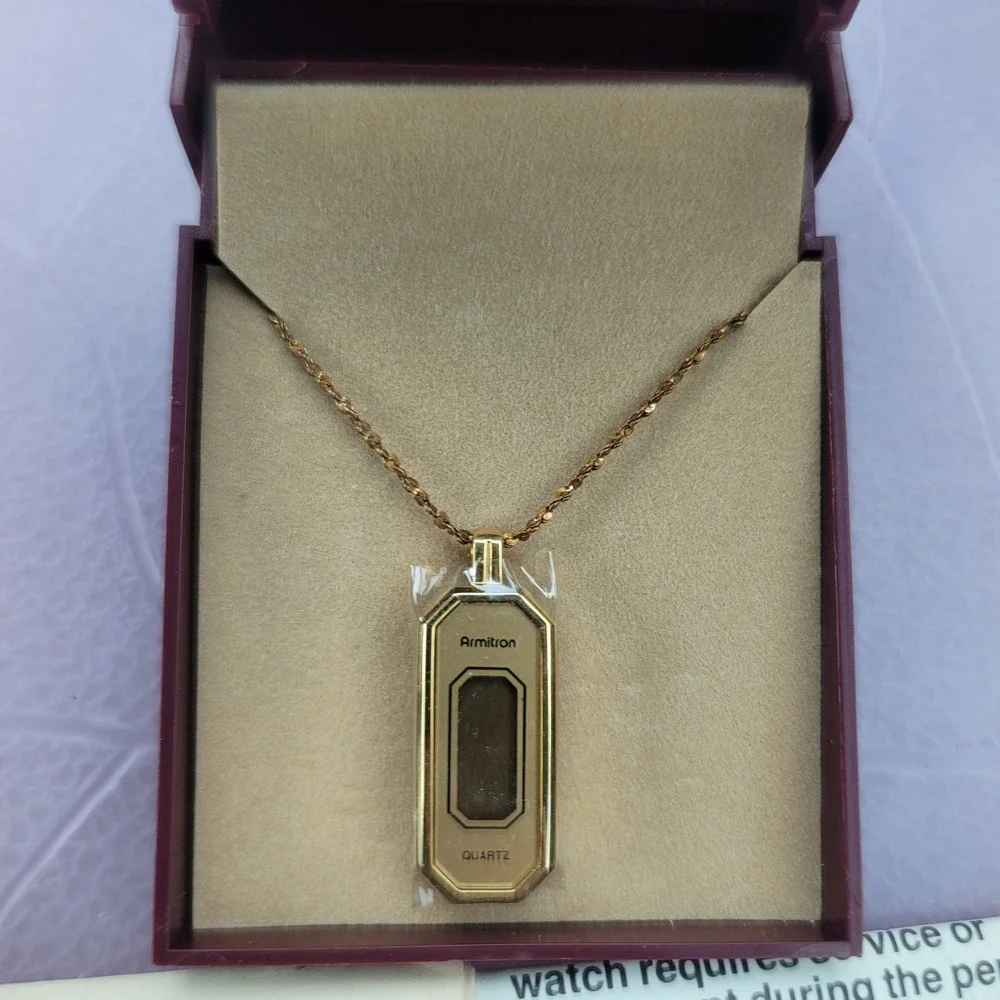 Vintage Armitron Digital Pendant Watch Gold Tone K180 Quartz Necklace Boxed